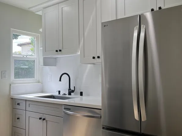 886 Brent Dr, Cupertino, CA 95014