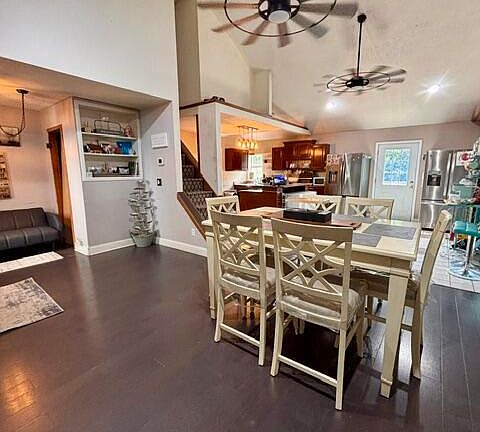 3rd image of 164 Mustang Ln