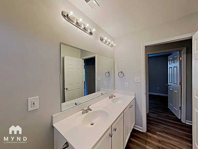 6409 Barrington Dr — Photo 12