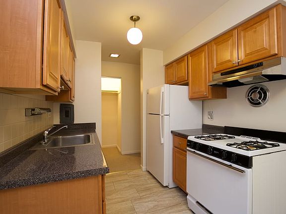 5th image of 8254 Niles Ave #3D