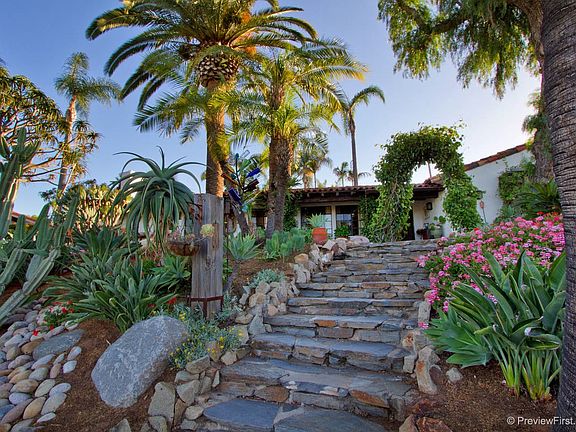 4th image of 1557 Pedregal Dr