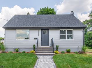 15 Hosier Rd, Lincoln Park, NJ 07035