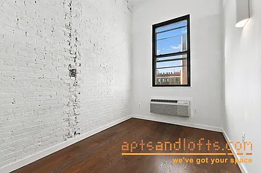 Rented by aptsandlofts.com