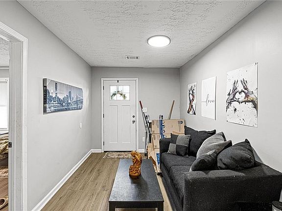 3rd image of 1128 Fair St SW