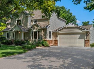 2521 Sylvan Rd S, Minnetonka, MN 55305