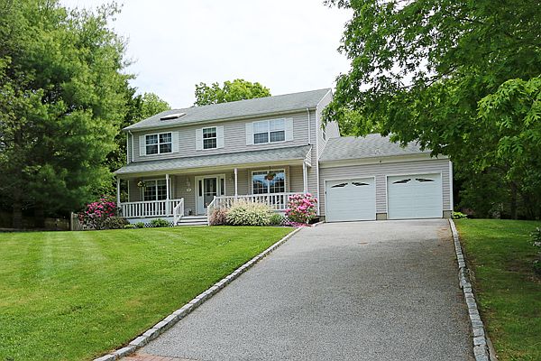 1st image of 9 Lilly Ct