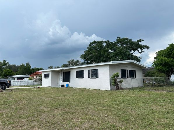 407 Bridle Path