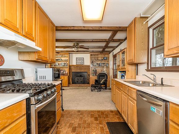 5th image of 188 New Market Reservoir Rd