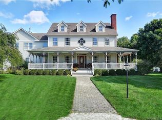 70 Soundview Dr, Easton, CT 06612