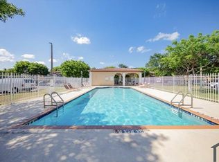 15701 SW 137th Ave APT 101, Miami, FL 33177