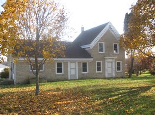 N7684 Toppe Rd, Waterloo, WI 53594