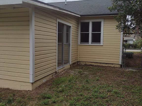 5th image of 320 S 4th St