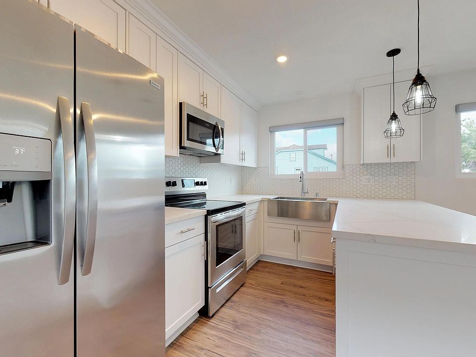 1st image of 435 D Ave