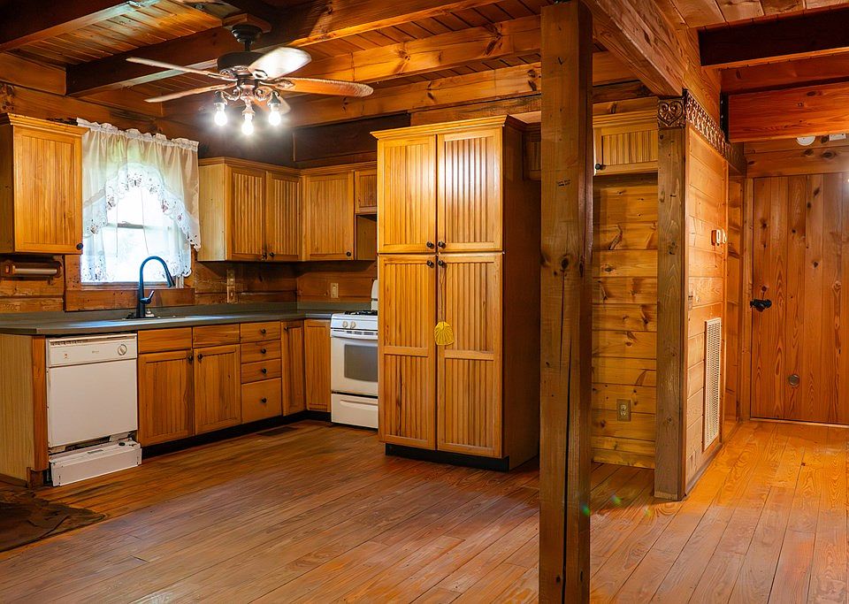 43rd image of this home