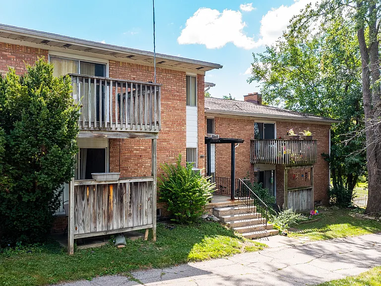 2232 Dexter Ave #204 — Photo 9