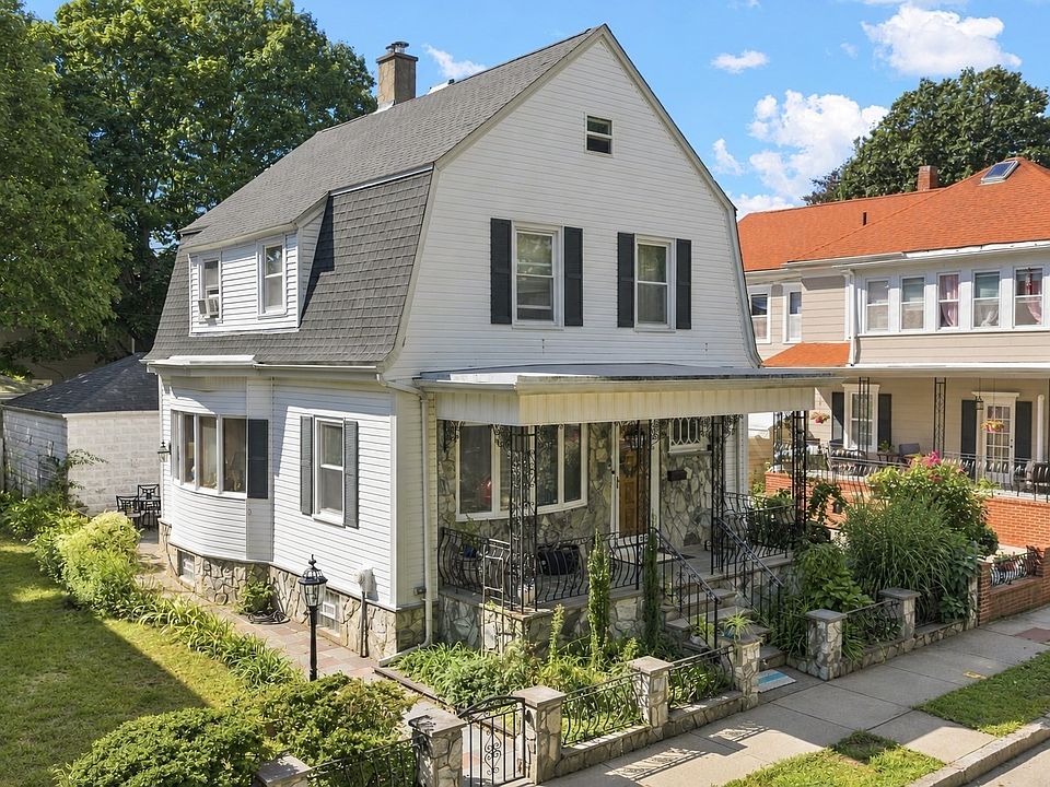 1st image of 127 Rotch St