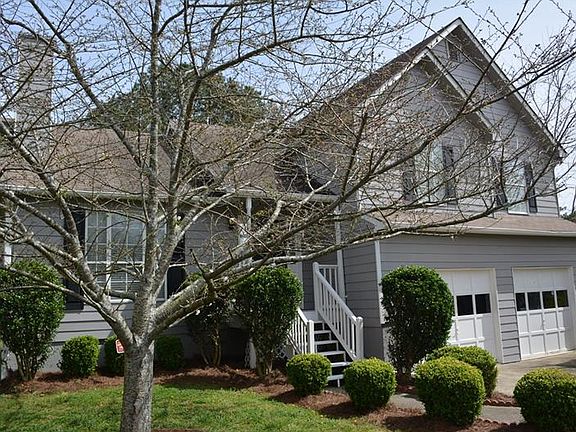 3rd image of 4804 Shallow Farm Dr