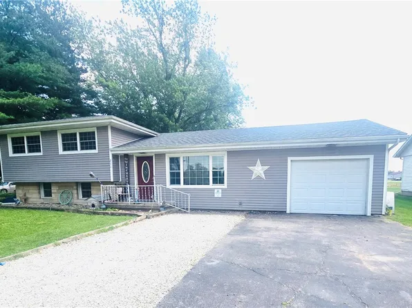 211 E 5th Ave, Rankin, IL 60960