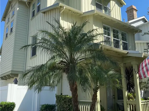 35 Rinehart Rd, Mission Viejo, CA 92694