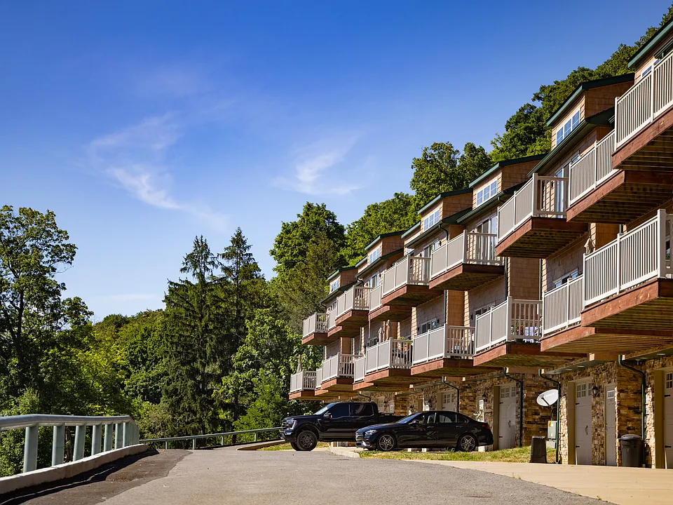 Marina Townhomes Exterior