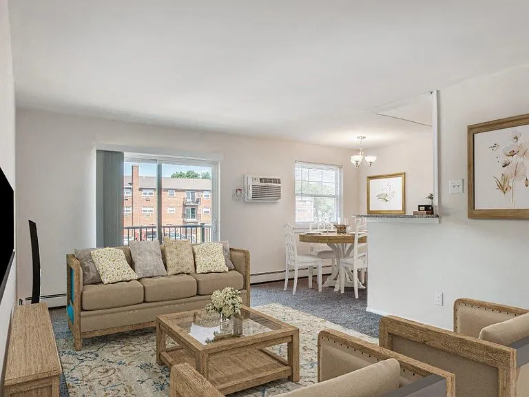 Hill Brook Place Apartment Homes — Photo 4