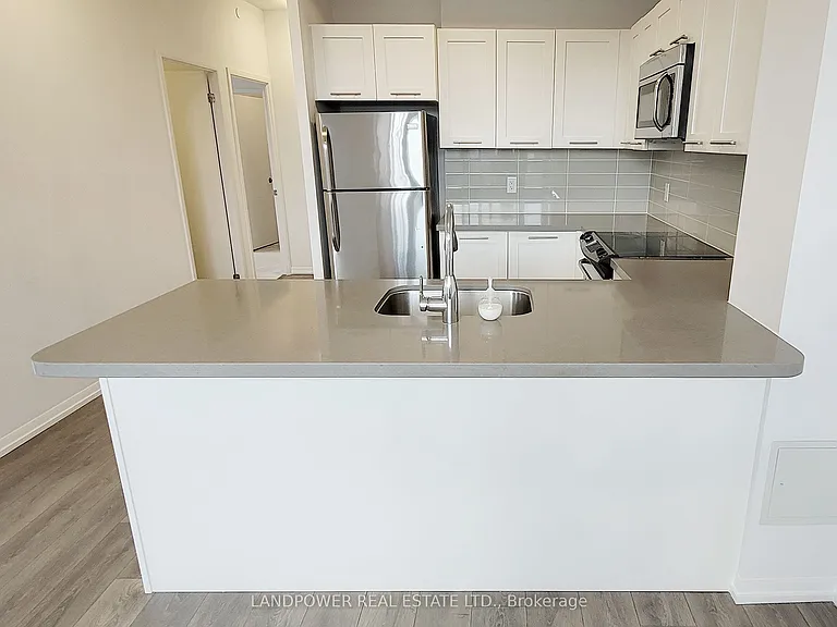 540 Bur Oak Ave #227 — Photo 8