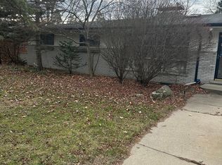 19021 Merriman Rd, Livonia, MI 48152