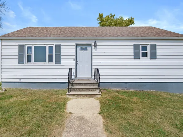 225 Latrobe Ave, Mc Callsburg, IA 50154