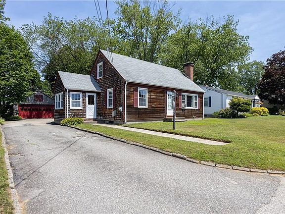 4th image of 73 Lindy Ave