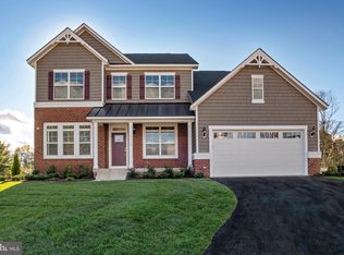8753 Southern Oaks Pl, Lorton, VA 22079