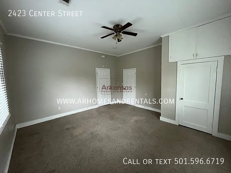 2423 Center St — Photo 7