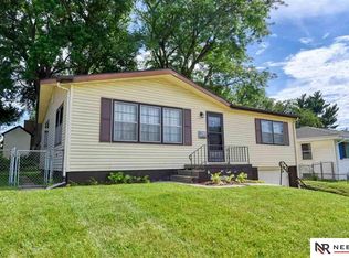 7425 Spring St, Omaha, NE 68124