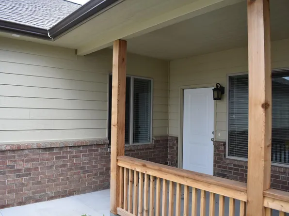 717 Fox Fire, McPherson, KS 67460