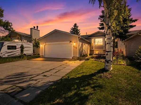 143 S Castlebrook Rise NE, Calgary, AB T3J 1Y3