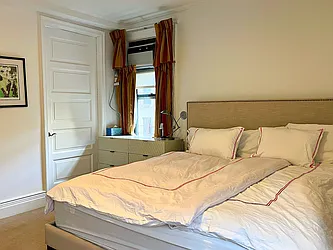 Rented by Sidewalk Realty LLC