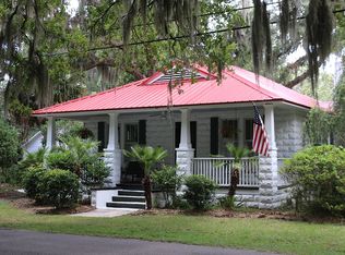 2106 North St, Beaufort, SC 29902