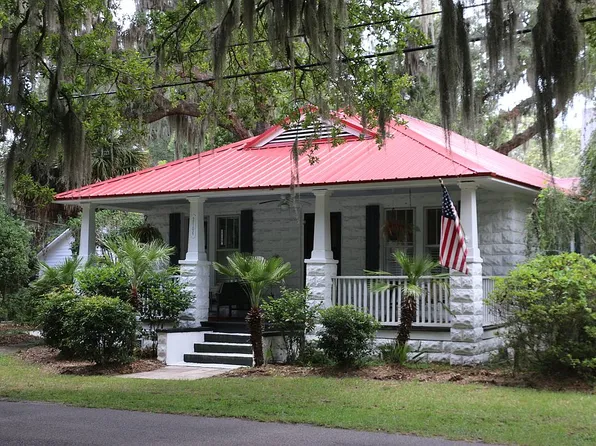 2106 North St, Beaufort, SC 29902