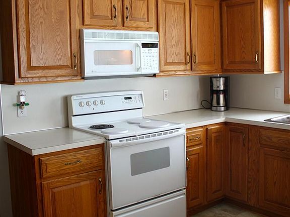 5th image of 11303 Lymburner Ave NE