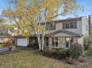 1739 Ivy Ln, Northbrook, IL