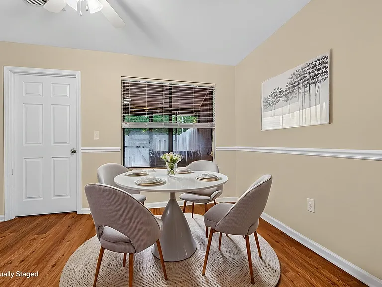 6239 Lucille Dr — Photo 13