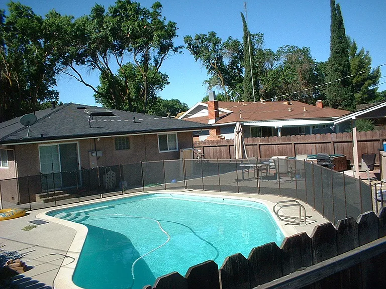 938 Adams Ave — Photo 6