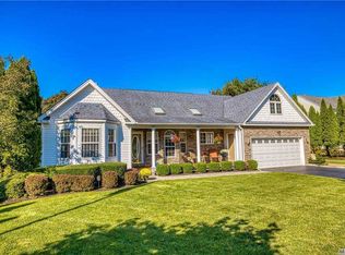 44 Paige Ln, Moriches, NY 11955