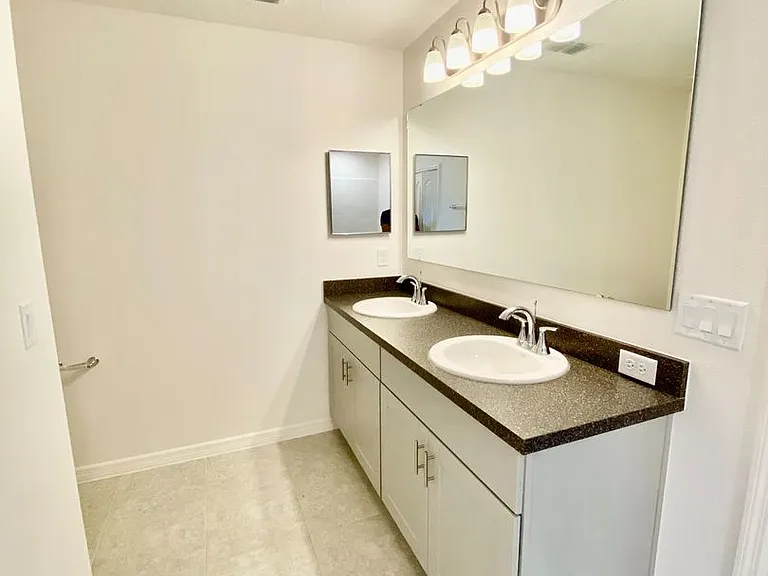 999 Cumberland Dr — Photo 12