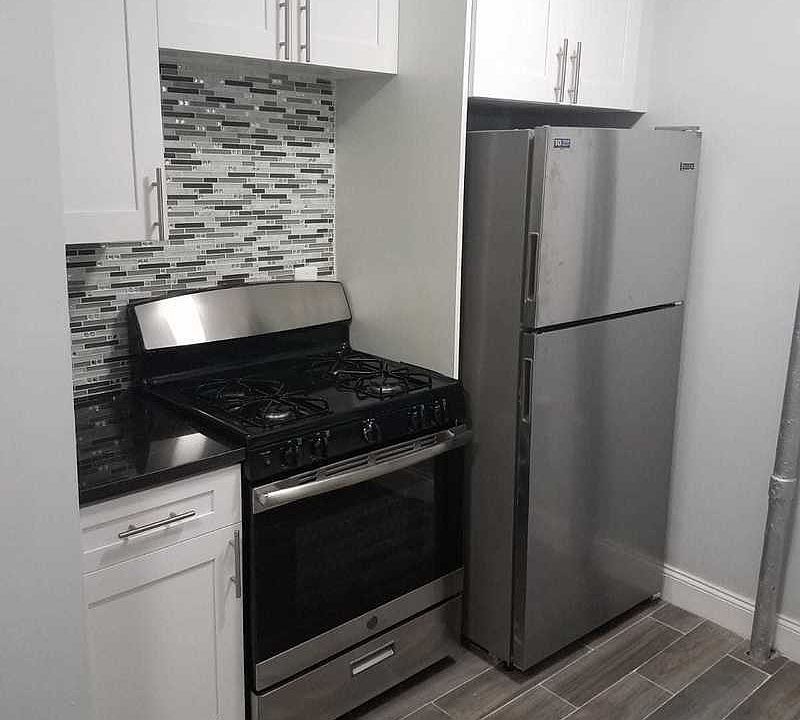2nd image of 689 E 189th St APT 3