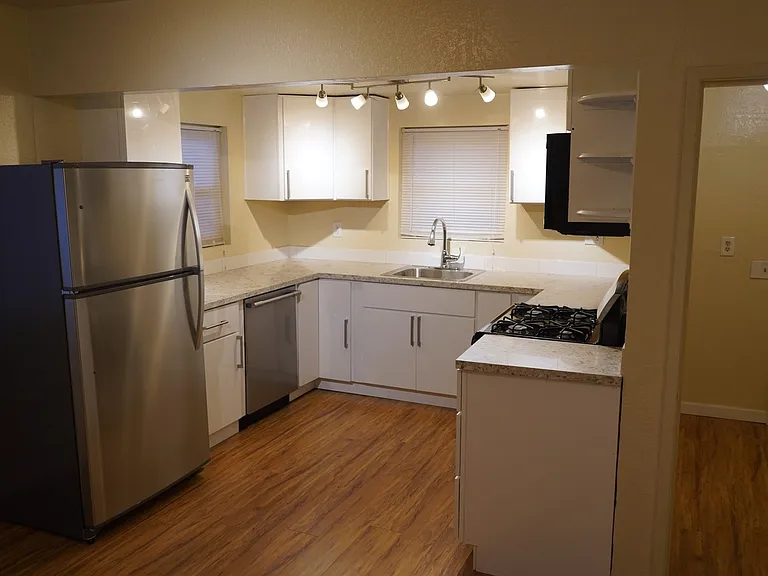 4643 Tulip Ave — Photo 36