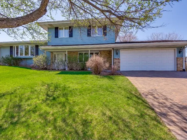 2135 Mississippi St, New Brighton, MN 55112