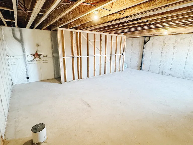 1587 N 1870 E — Photo 25