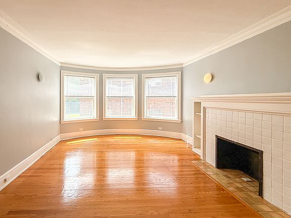 4th image of 6001 N Winthrop Ave APT 1E