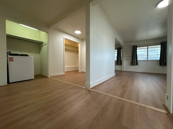 727 Spencer St #3, Honolulu, HI 96813