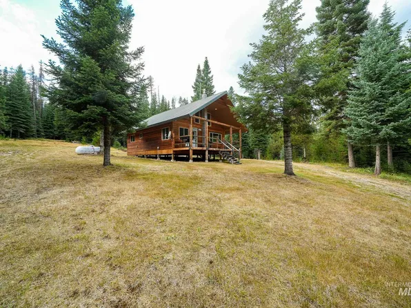 1022 Maxwell Ln, Elk City, ID 83525